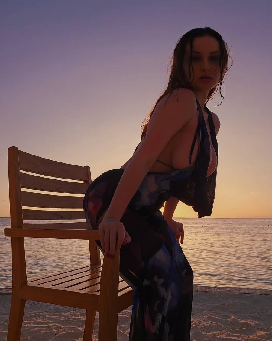 Sexy girl Miranda Faith nude in Essen