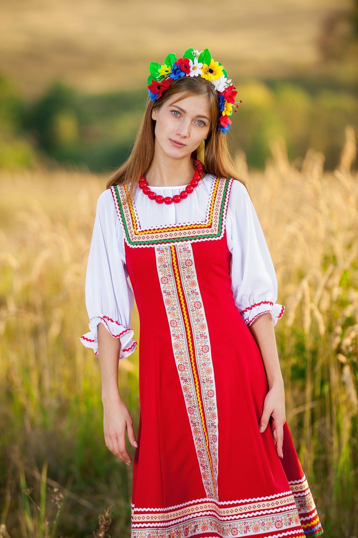 Women in Slavic costumes in Essen — step in, relax, and chat live